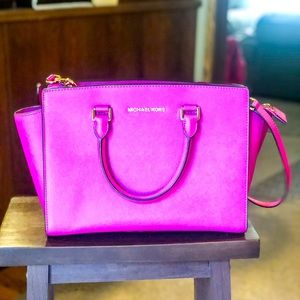 Michael Kors Pink Purse!